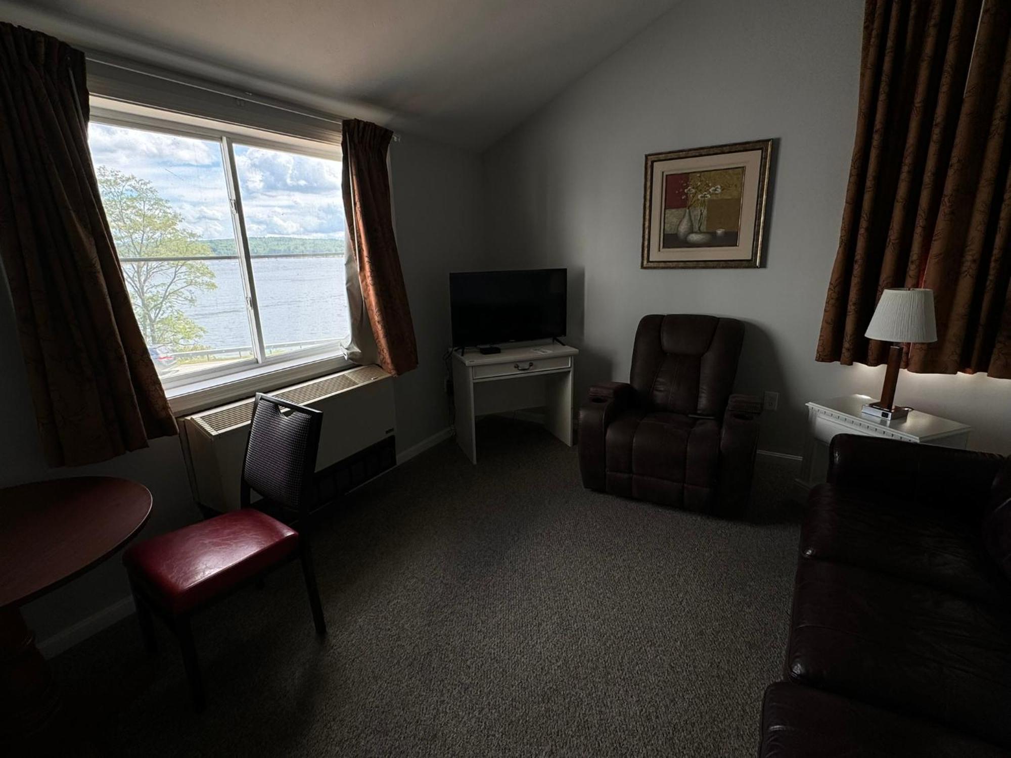 Winnisquam Lake Inn تيلتون المظهر الخارجي الصورة