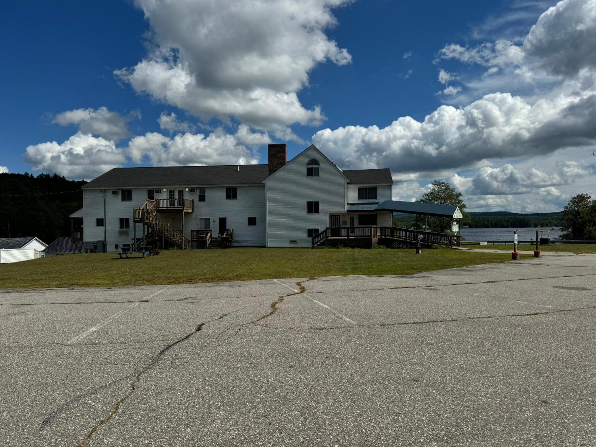 Winnisquam Lake Inn تيلتون المظهر الخارجي الصورة